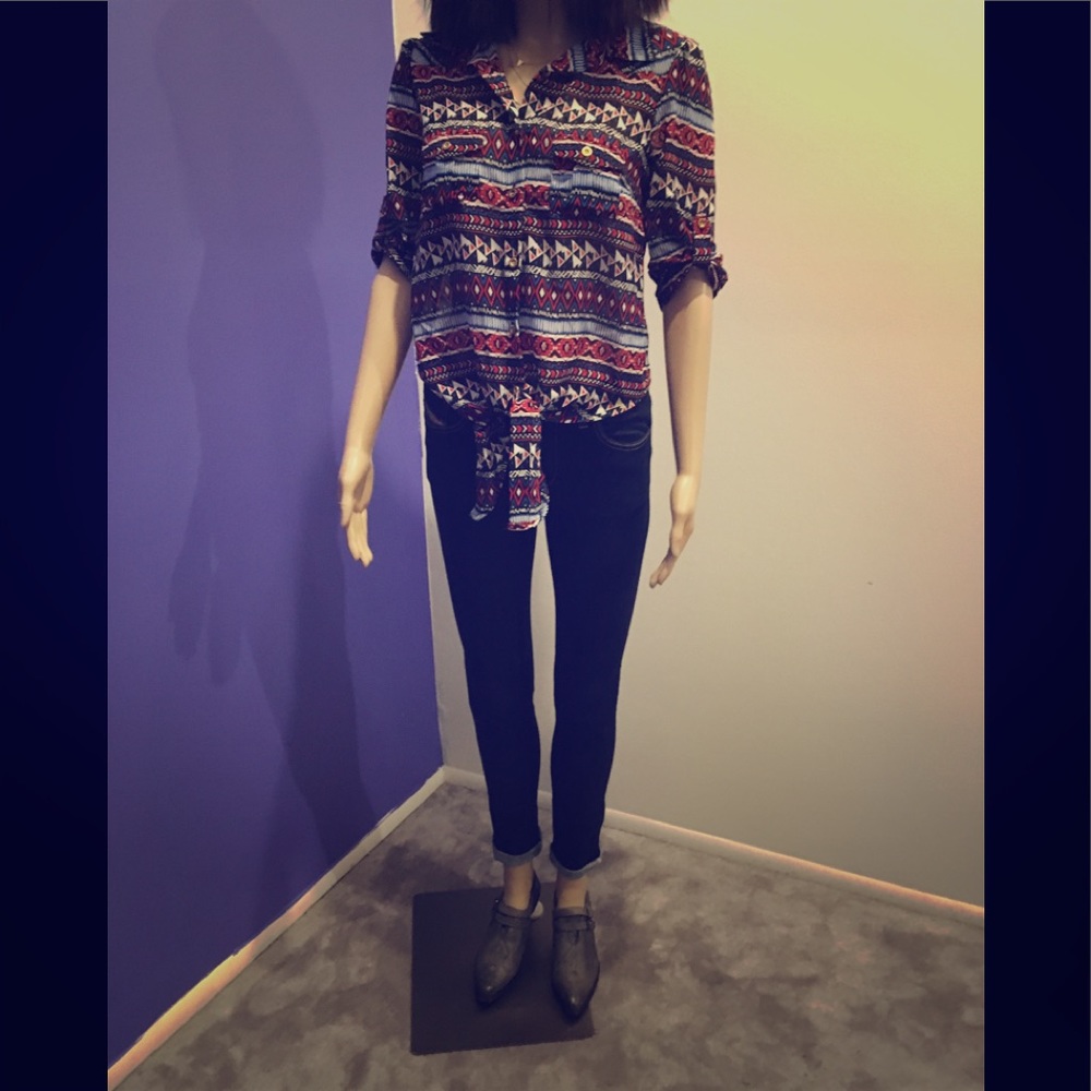 Tie front printed festival top colorful button